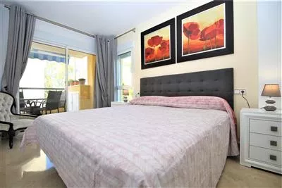 EC2_Beautiful_master_bedroom_with_super_king_size_bed_and_direct_balcony_access.JPG