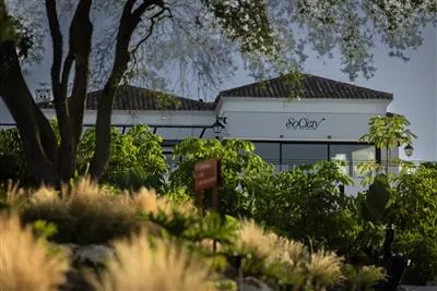 7023_ALMENARA_p_j_s_62A0057_3x2_format copy.jpg