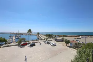 BC3Beautiful_views_to_the_sea_and_the_marina_of_Estepona_from_the_terrace.JPG