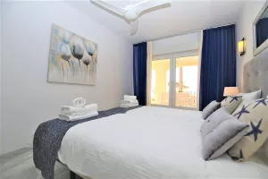 BC2_Another_picture_of_the_master_bedroom_with_direct_balcony_access.jpg