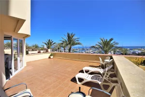 PPBA_Large_and_sunny_south_facing_terrace_with_views_to_the_marina.jpg