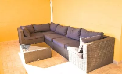 PA3_Large_comfortable_sofas_on_the_lower_terrace.JPG