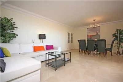 PA4dining(74).jpg kopi.png