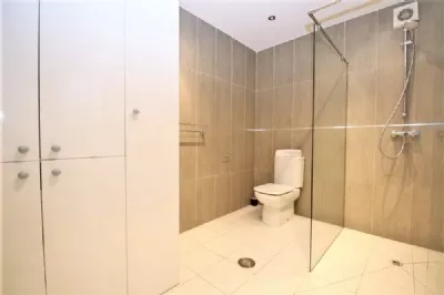 PP2 Another_picture_of_the_modern_bathroom_with_walk-in_shower.JPEG