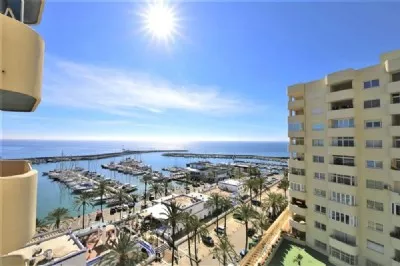 PP2_Magnificent_sea_views_and_views_to_the_marina_from_this_apartment.JPEG