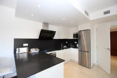 4. PP4._Modern_open_kitchen_is_fully_fitted_with_quality_appliances.JPG