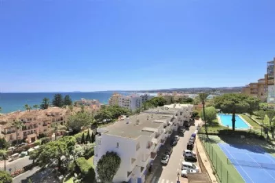 KA1_Sea_views_and_views_to_the_communal_pool_and_courts_from_the_apartment.JPG