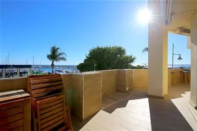 PP7_Large_terrace_with_outdoor_dining_area_and_sea_views.JPG